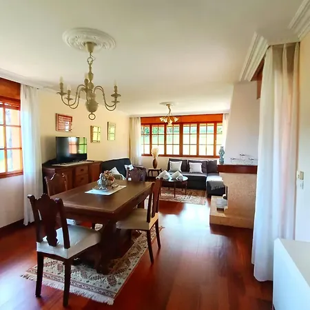 Casona La Zampuca بيت للعطل